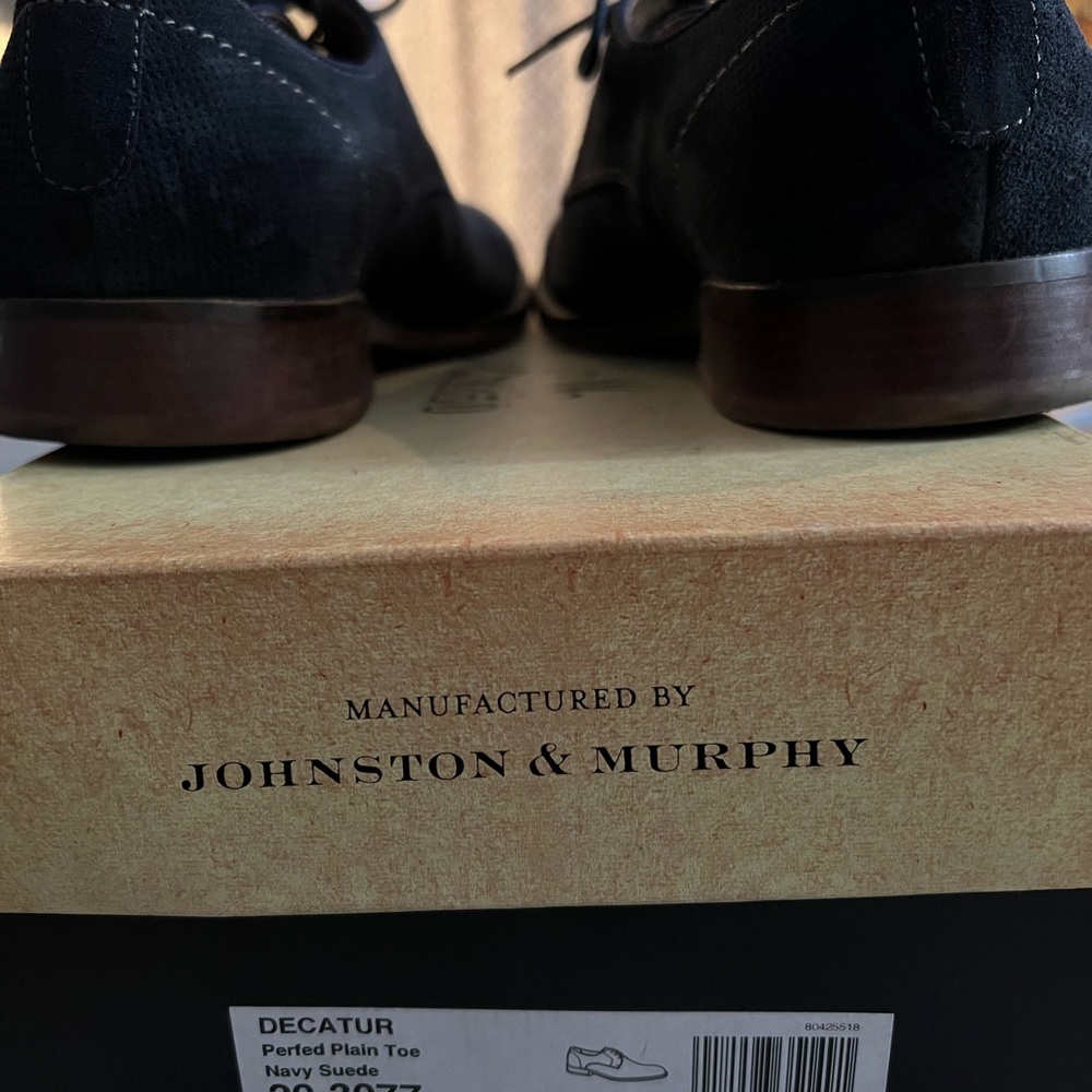 Men’s Johnston & Murphy DECATUR Perfed Plain Toe Navy Suede Shoes. Worn 2xs.